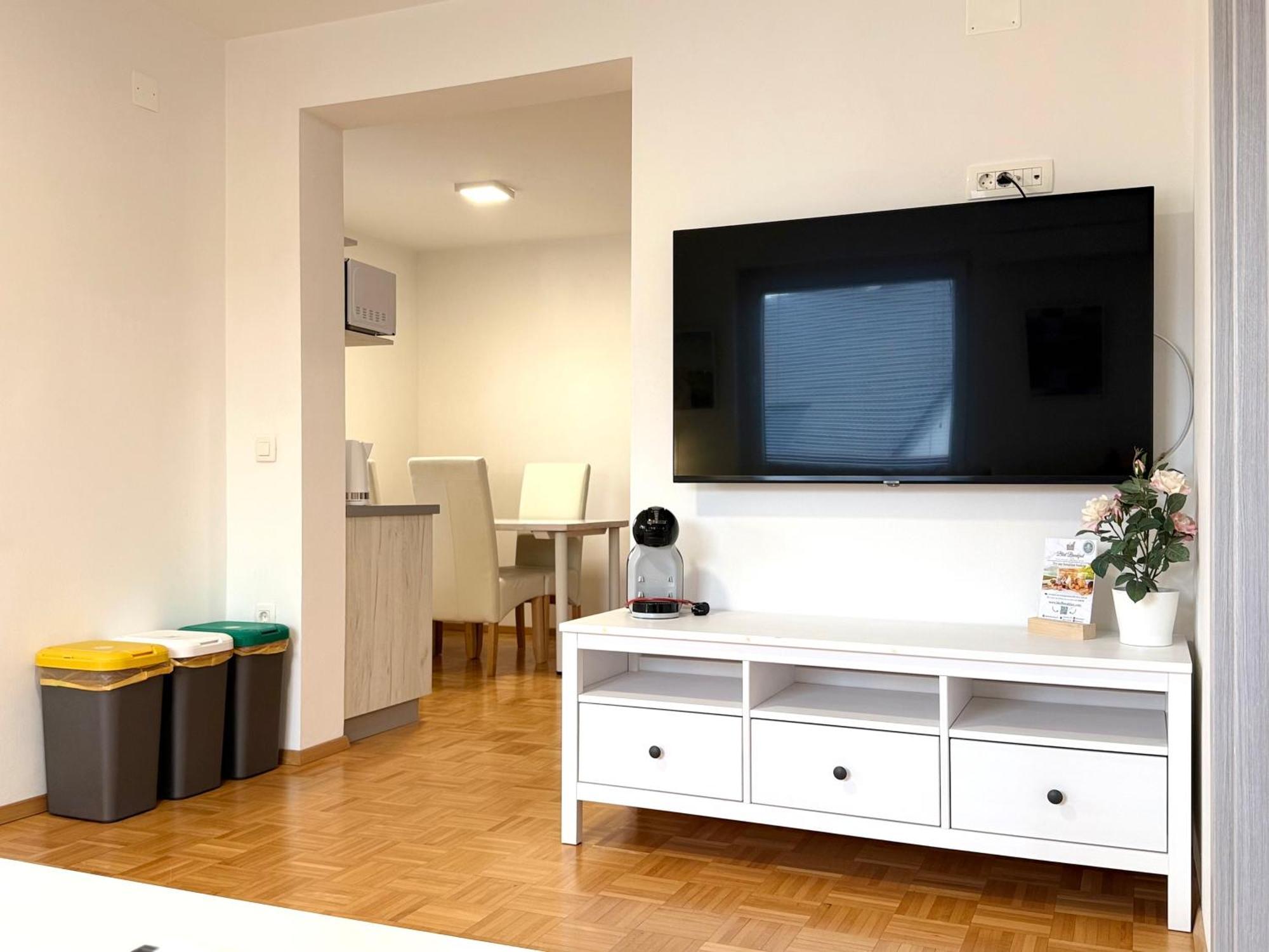 Guest House Kobal Spodnje Gorje Екстериор снимка