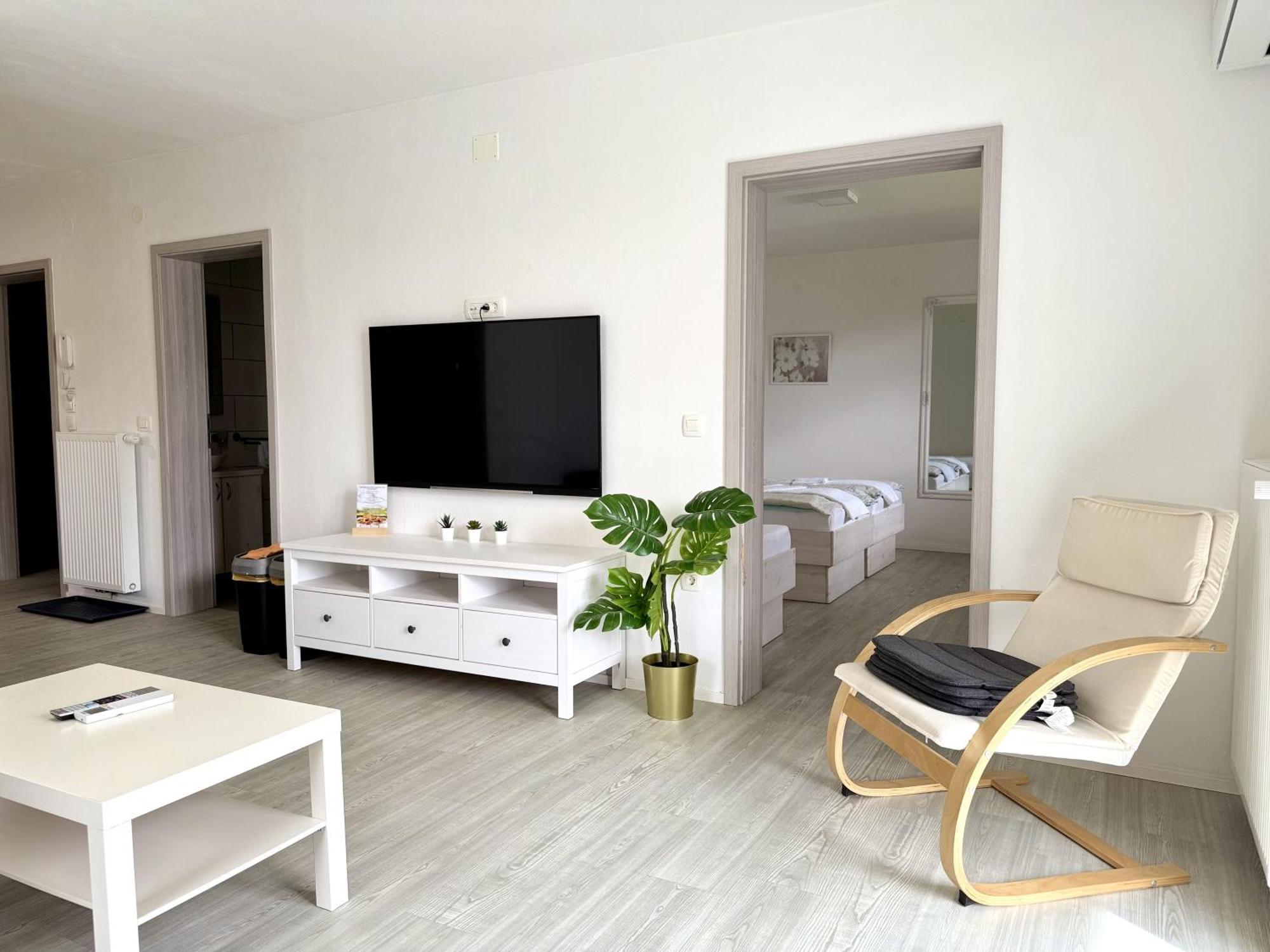 Guest House Kobal Spodnje Gorje Екстериор снимка